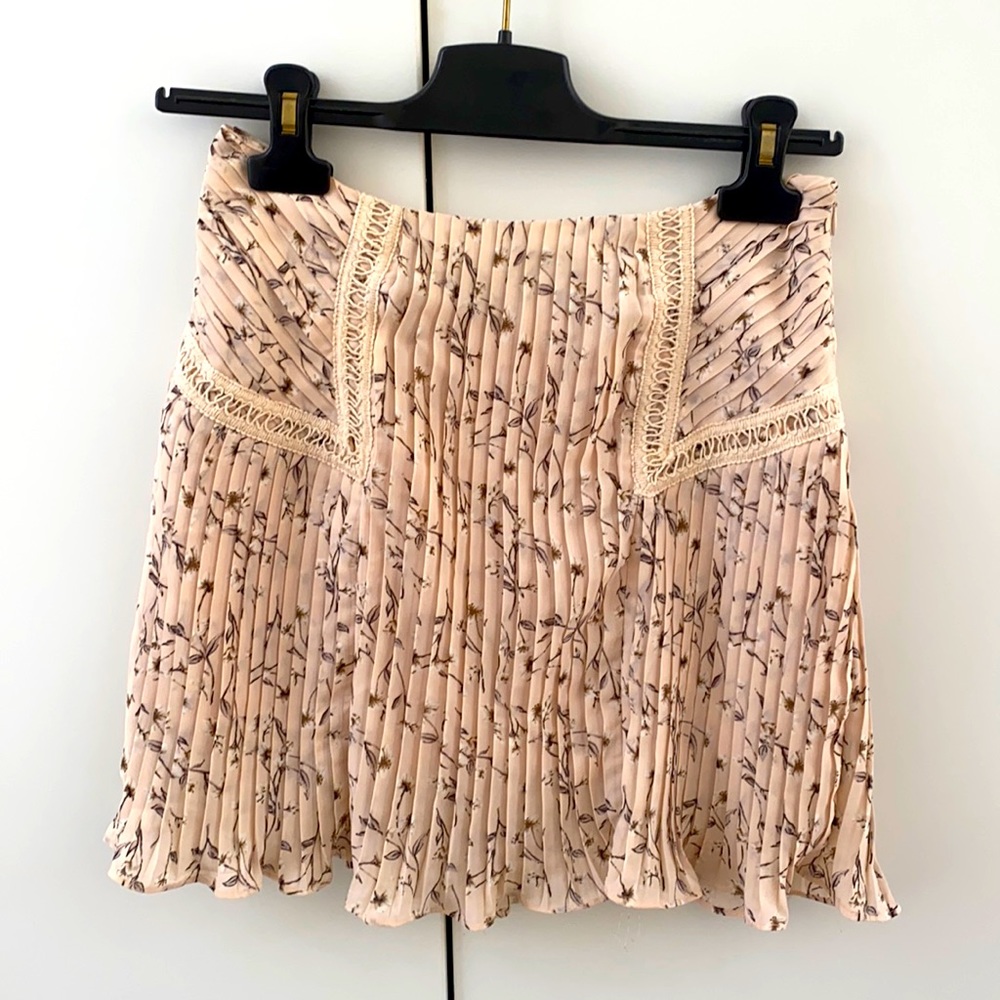 Pleated summer rose skirt